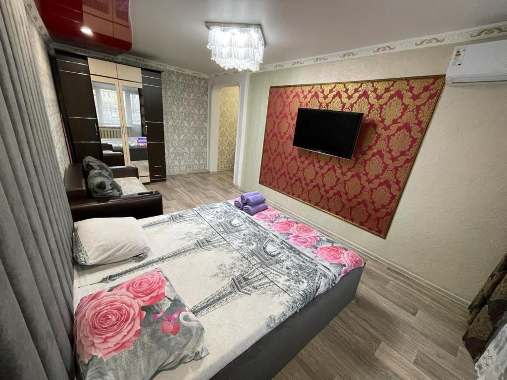 Лермонтова 91 Apartamento Pavlodar Exterior foto