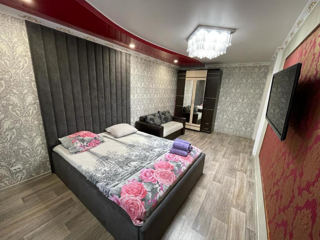 Лермонтова 91 Apartamento Pavlodar Exterior foto